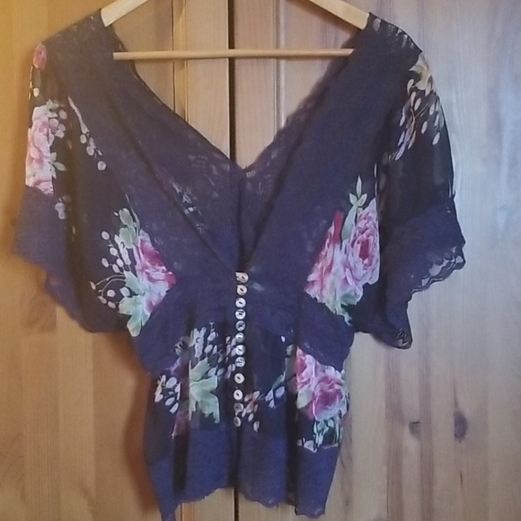 Floral lace top - Picture 4 of 4